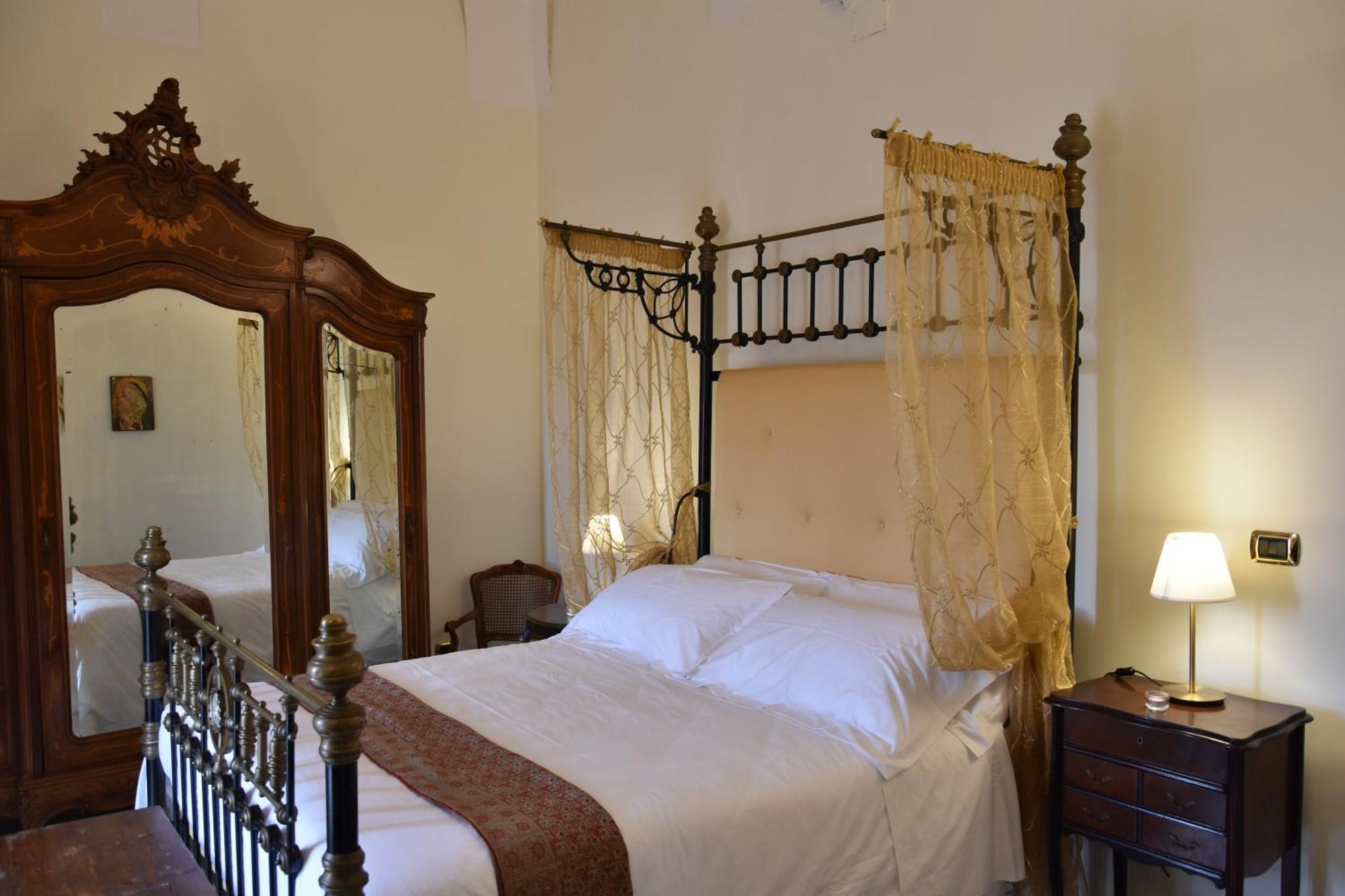 La Regina Historic House Apartment Matera Bagian luar foto