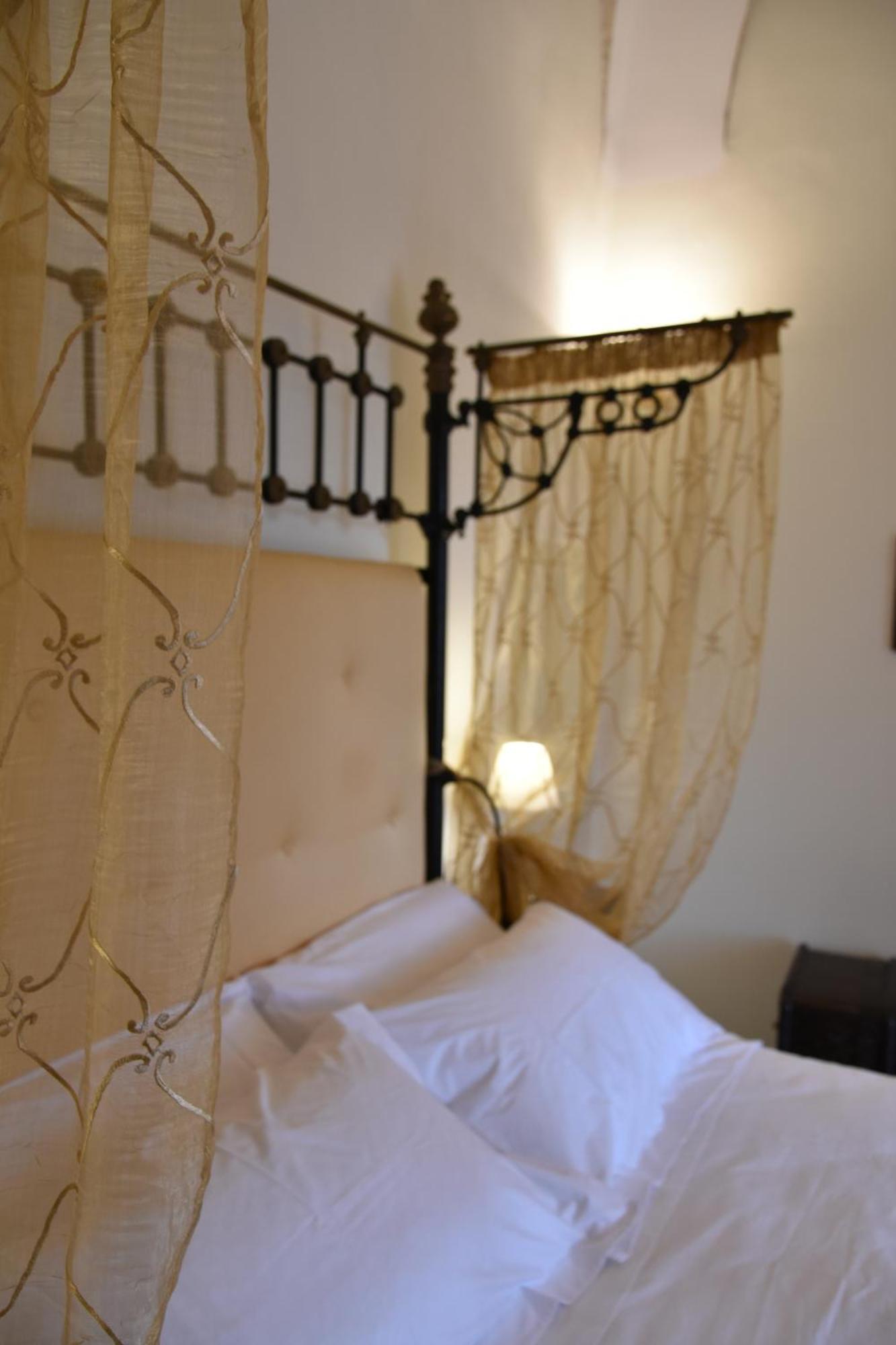 La Regina Historic House Apartment Matera Bagian luar foto